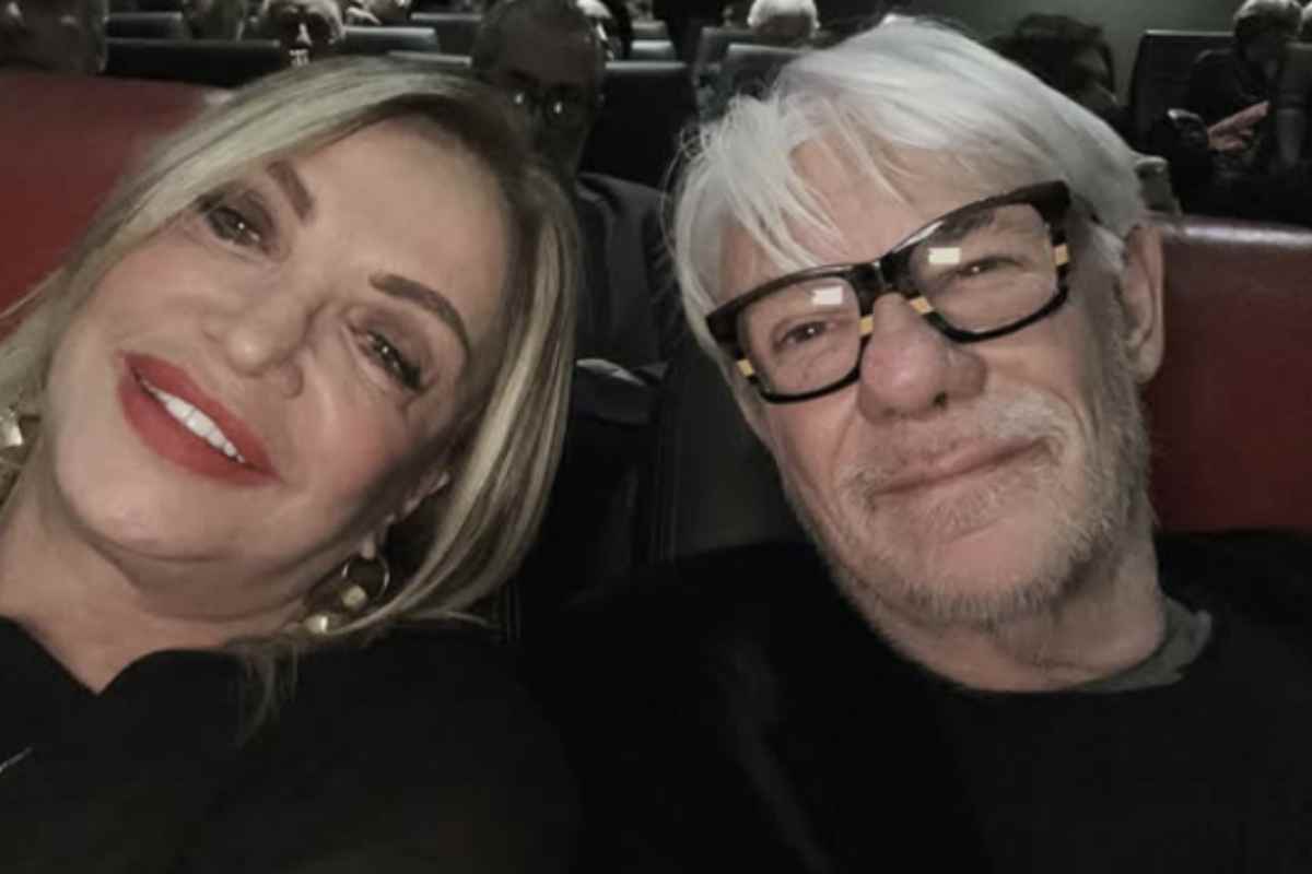 ituata in via Aurelia, una delle zone più tranquille e ambite di Roma, la villa di Simona Izzo e Ricky Tognazzi si distingue